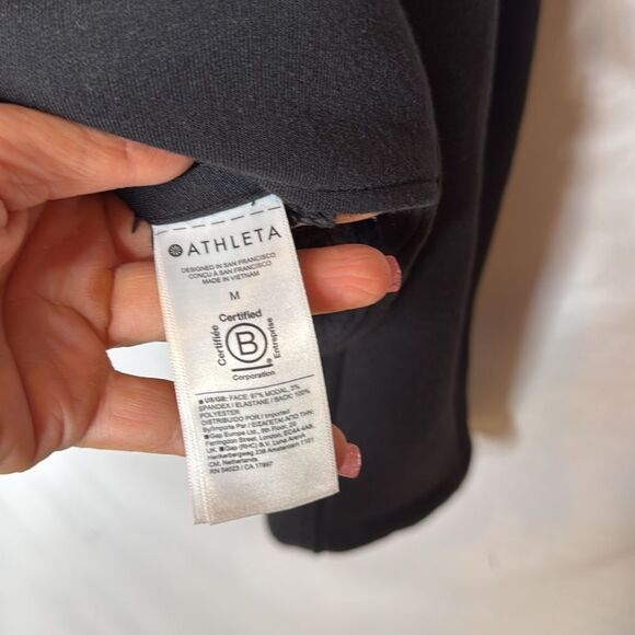 Athleta Black Westbound Sherpa lined Jacket. Size Medium. - Picture 6 of 9